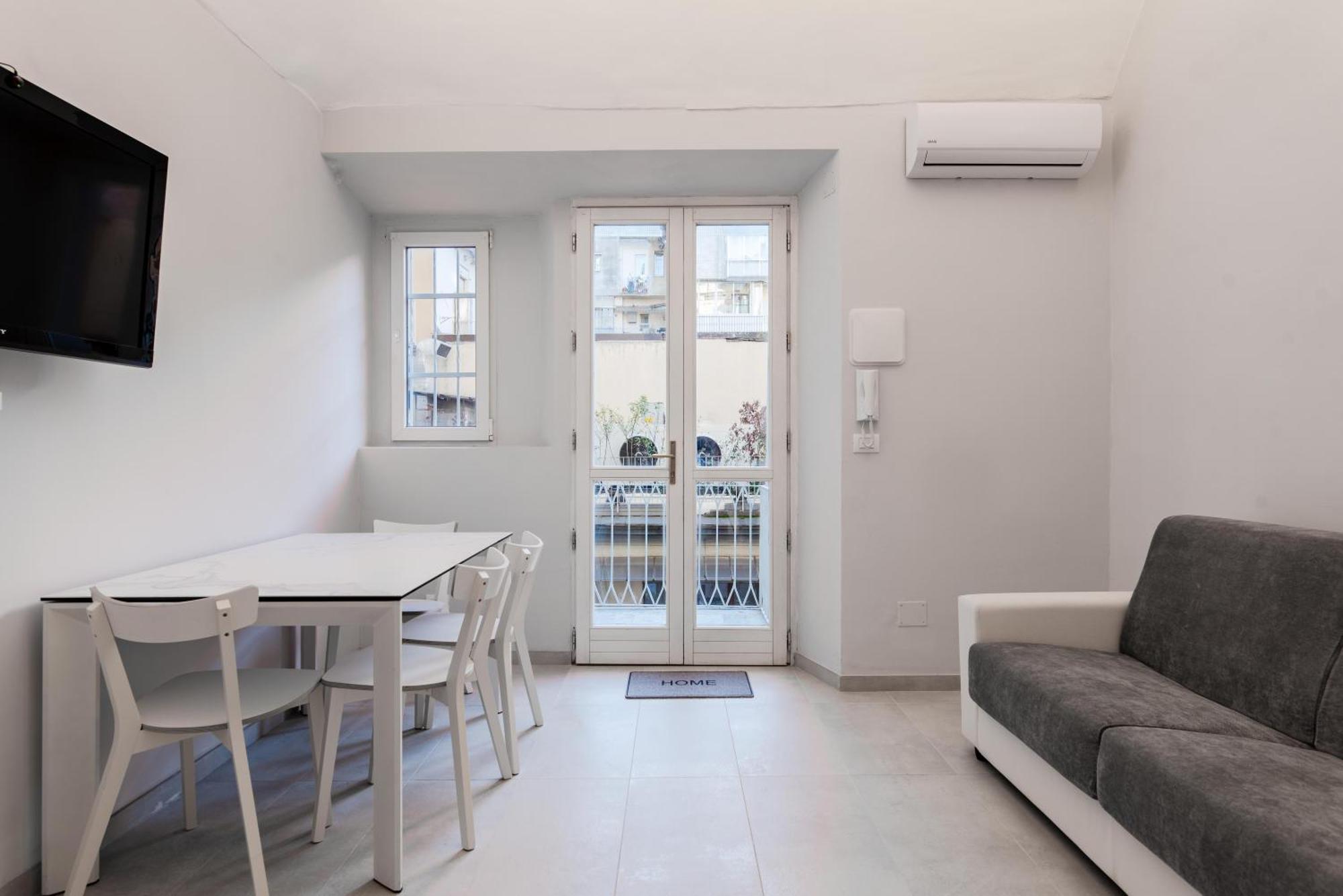 Statuto Apartment Turin